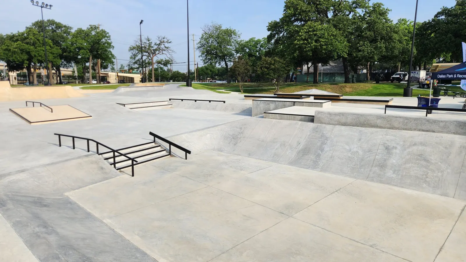 Amazing park, amazing shade trees nearby