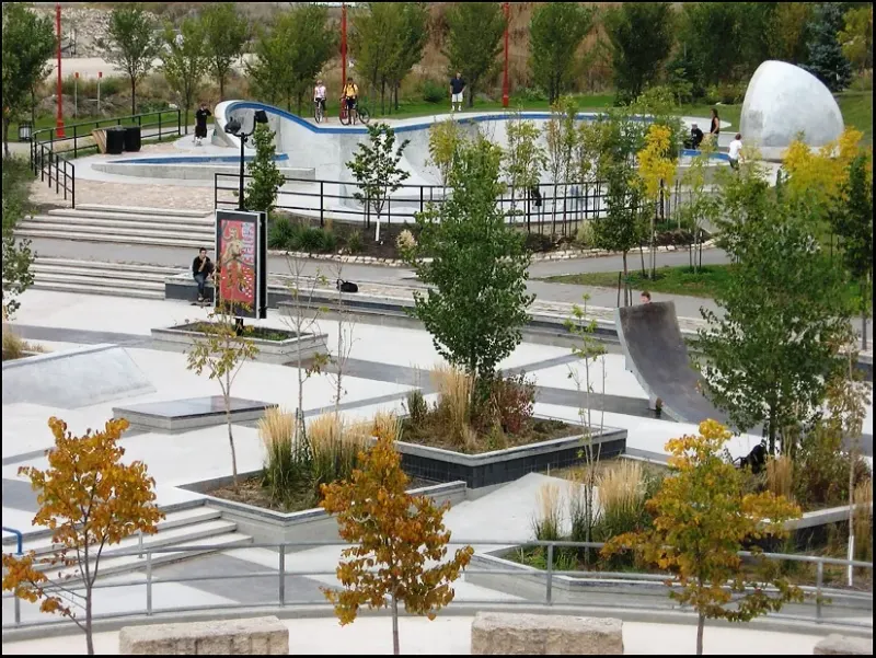That is a beautiful skatepark!