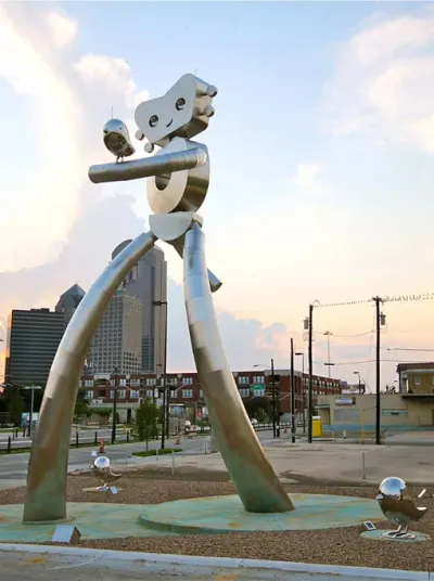 Traveling Man Deep Ellum by Brad Oldham